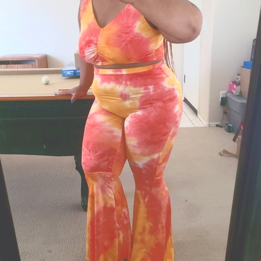 Fashion Nova 2 pc flare leg tie dye set